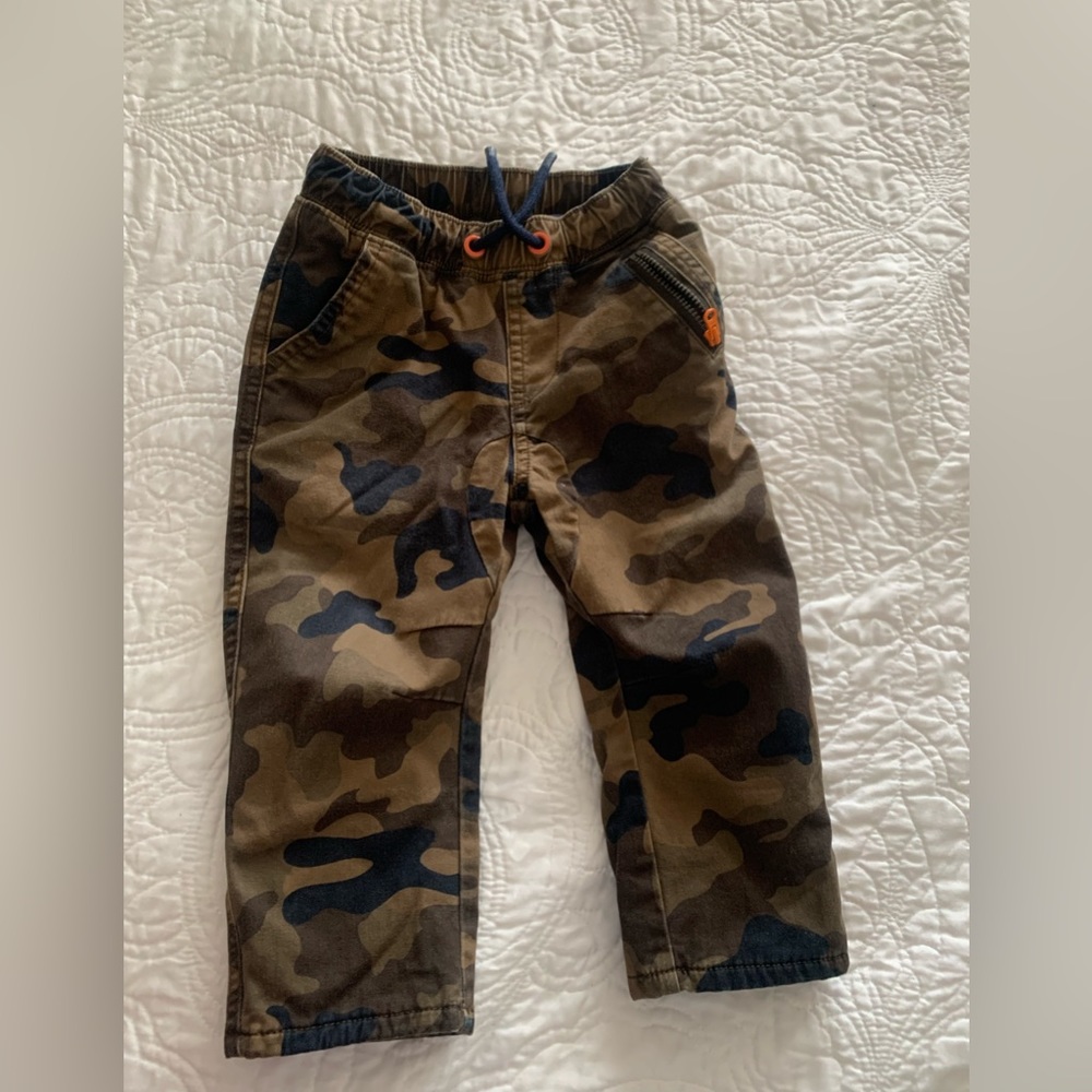 Flannel lined camo pants